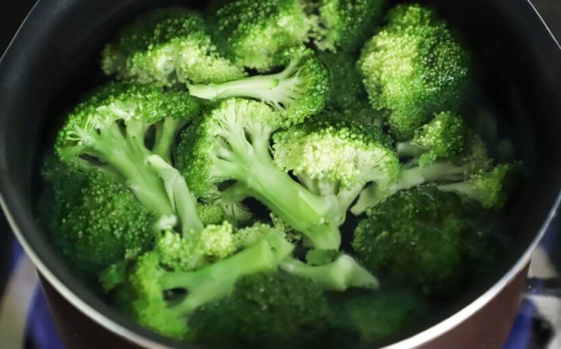 Hoe lang duurt het om broccoli te koken?